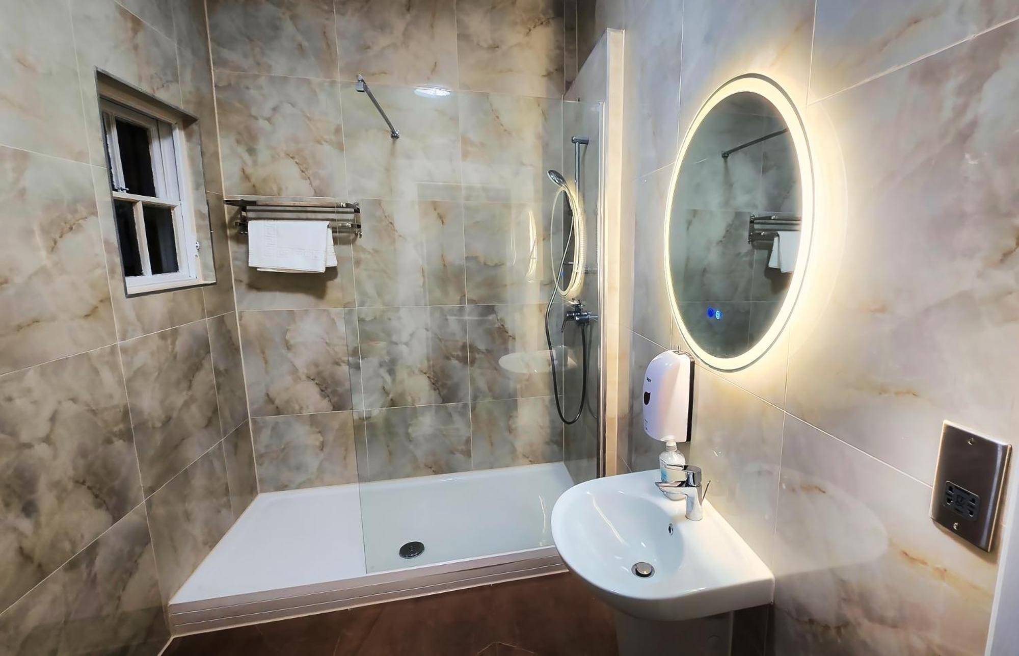 Carlton Hotel Weymouth Bilik gambar